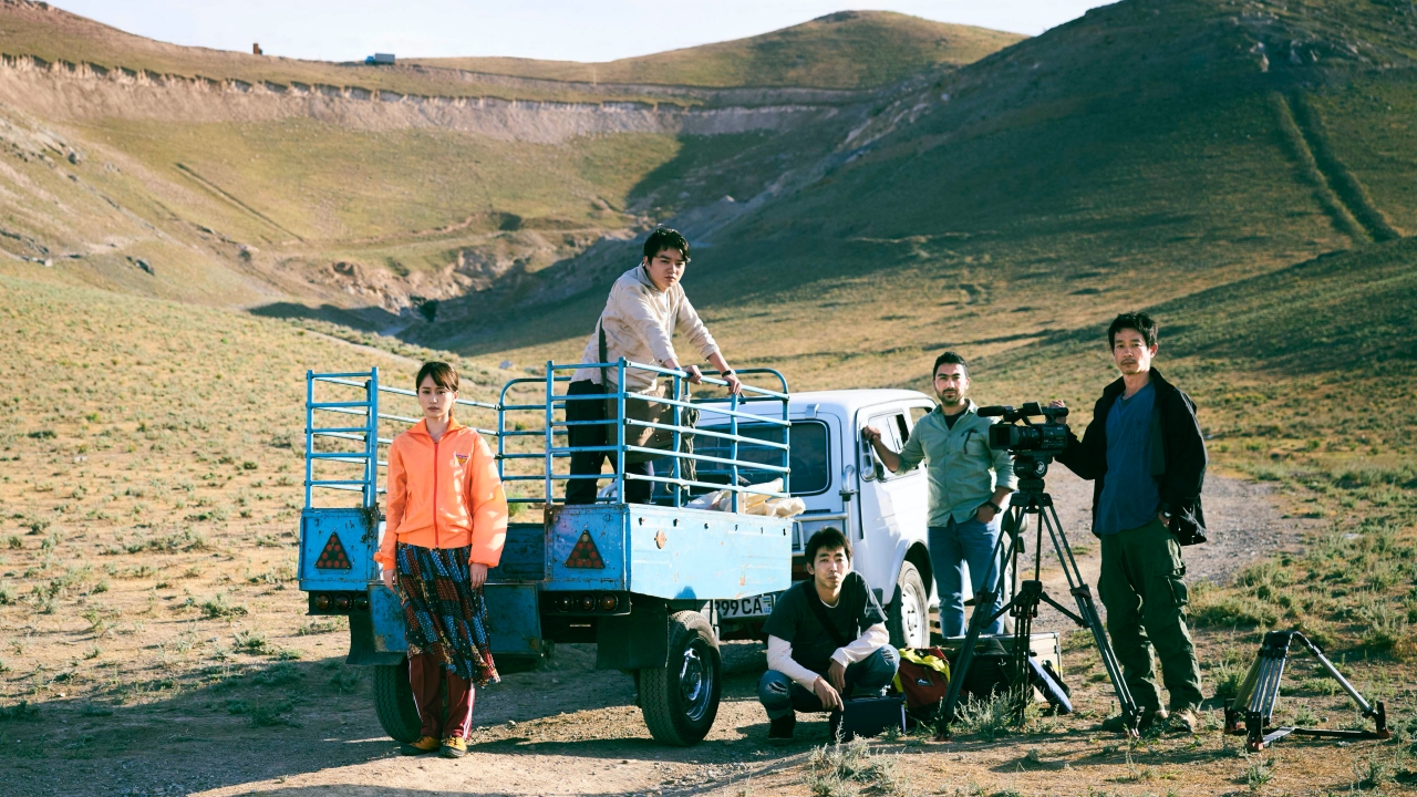 TO THE ENDS OF THE EARTH main image