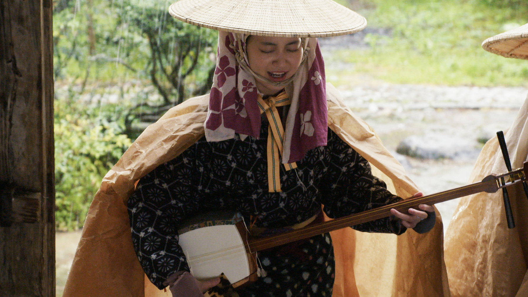 woman with shamisen