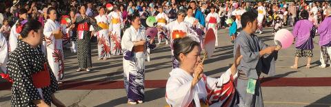 people practicing taekwondo