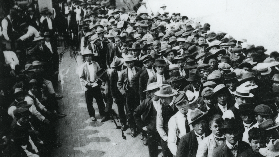 Japanese Immigrants Getting off Kumeric Maru