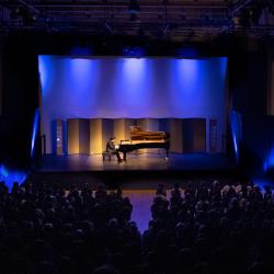 Kyohei Sorita piano performance in KH